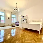 Grandeur * Timisoara